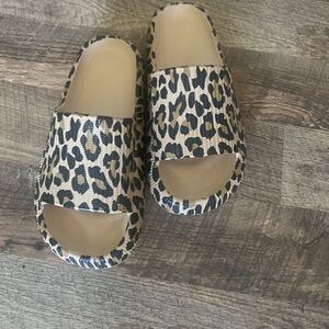 Leopard Print Women’s Slide Sandals